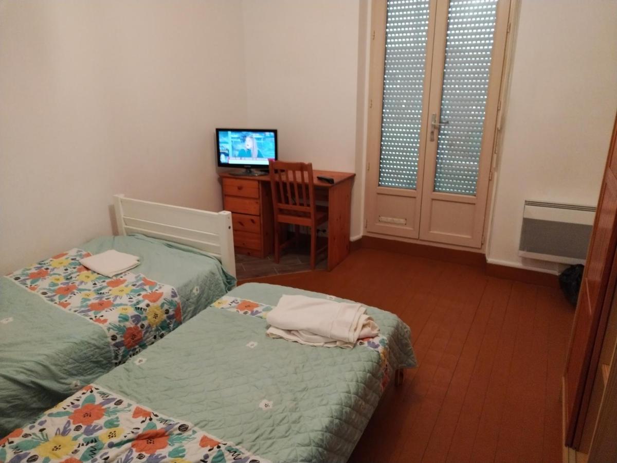 Loue Studio Propre !, Endroit Tres Calme, A 5 Minutes Gare Mantes La Jolie, Ngoại thất bức ảnh